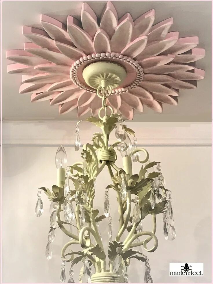 Потолочный декор своими руками Pink Flower Decor, Sunflower, Ceiling Medallion, Home and Living, Farmhouse Deco