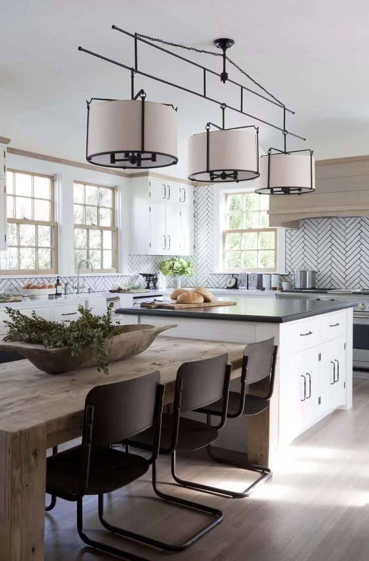 Потолочный светильник в интерьере кухни 30+ Brilliant kitchen island ideas that make a statement Kitchen island dining t