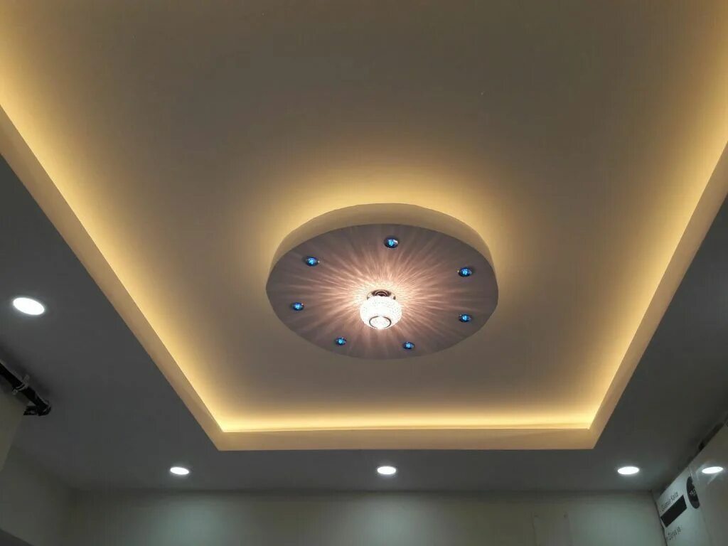 Потолок фото Pin by Ayten Kasap on Tavan Ceiling design modern, Ceiling design bedroom, House