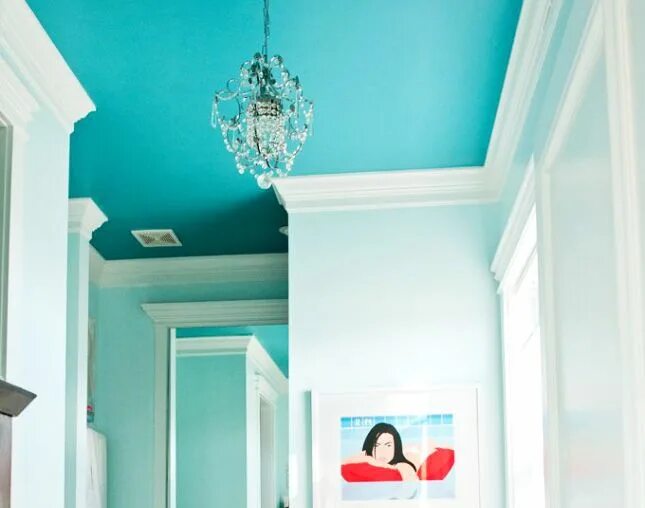 Потолок голубого цвета фото Heads Up! 20 Painted Ceilings That Are Ooo + Ahh-Worthy Painted ceiling, Colored