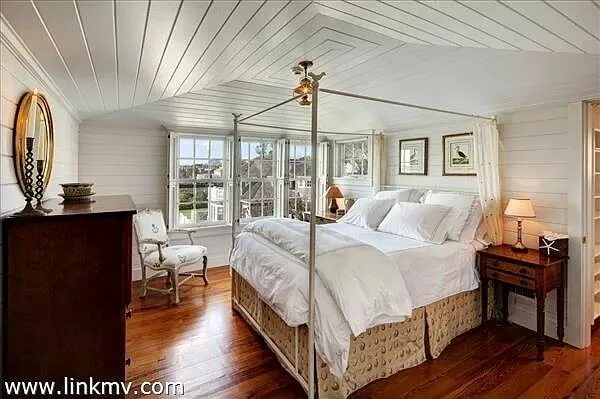 Потолок из вагонки фото в интерьере Pin by Donna Hurst on Fantasy rooms Remodel bedroom, Small bedroom remodel, Gues