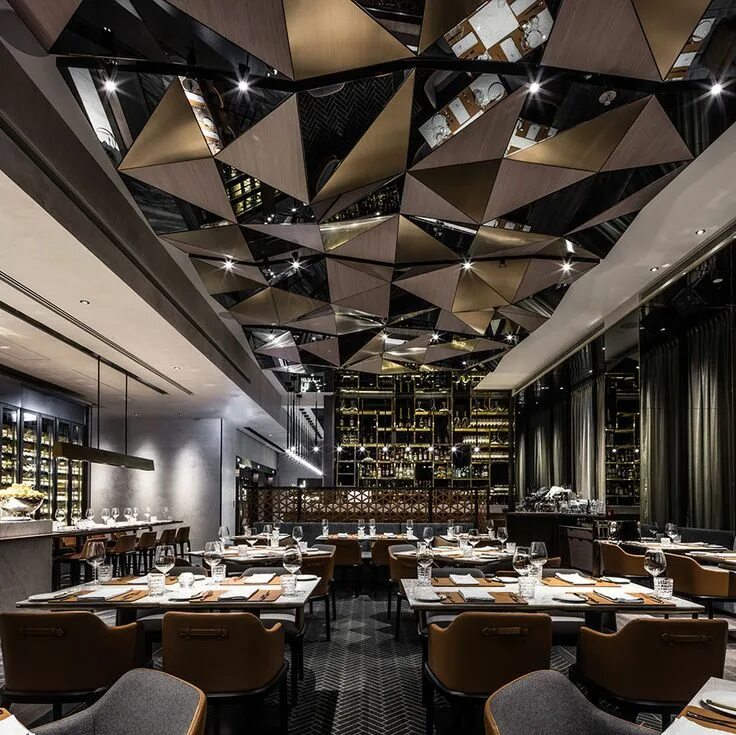 Потолок кафе фото Porterhouse by Laris - Hong Kong, China Restaurant interior design, Bar design r