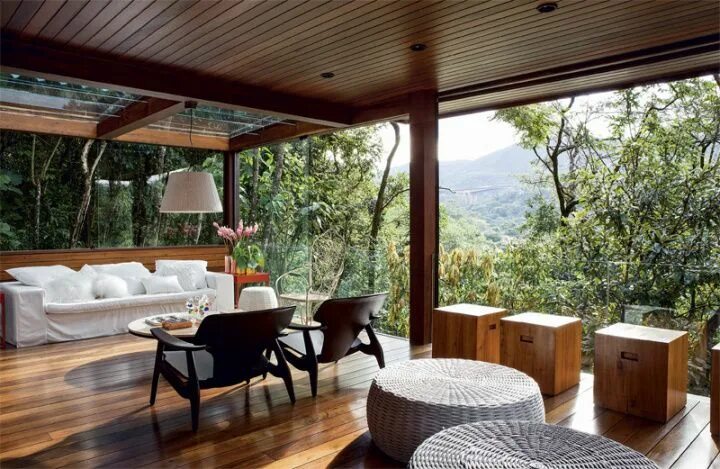 Потолок на террасе фото Varanda abraçada pela mata em Minas Gerais Veranda interiors, Terrace design, Ho