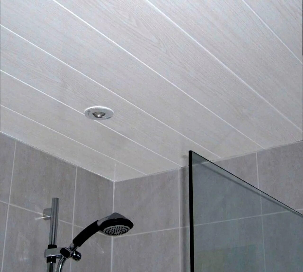 Потолок панелями в ванной фото How To Grout A Shower Tile Storables