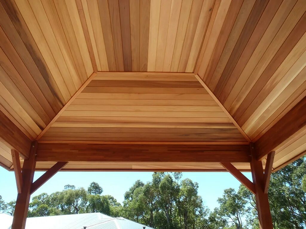 Потолок в беседке своими руками Perth Cedar Lining - Peakebuild