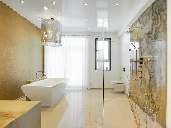 Потолок в ванной комнате дизайн интерьера Glossy Stretch Ceiling - Stretched Ceilins Dubai Bathroom and walk in closet, De