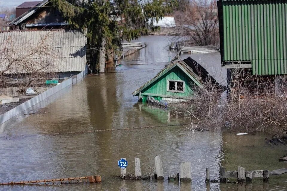 Потоп в оренбурге 2024 фото Паводок в Кургане: что затопило, какой уровень воды в Тоболе, компенсация, после