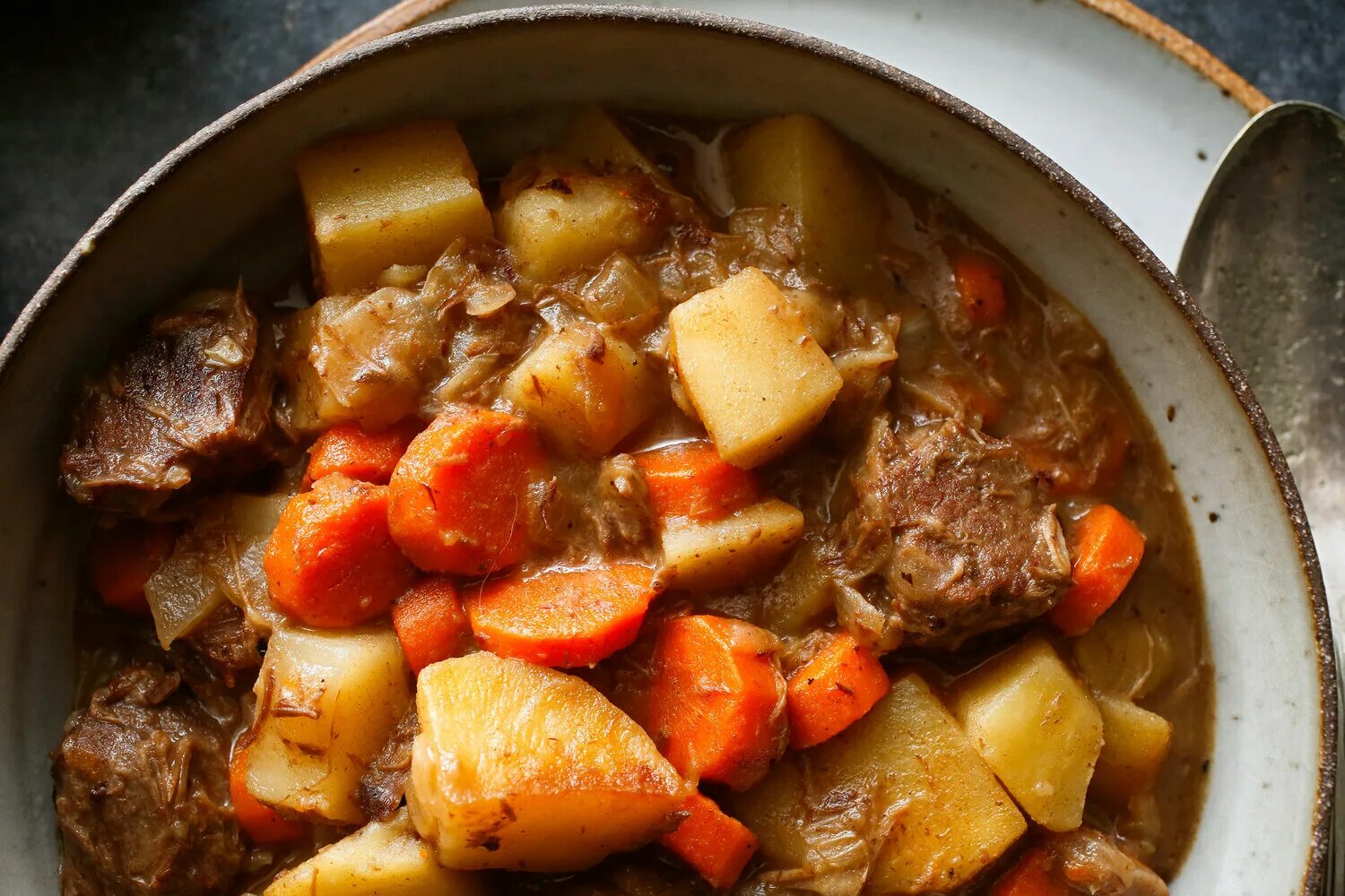 Потушить картошку с мясом фото Old-Fashioned Beef Stew Recipe (with Video)