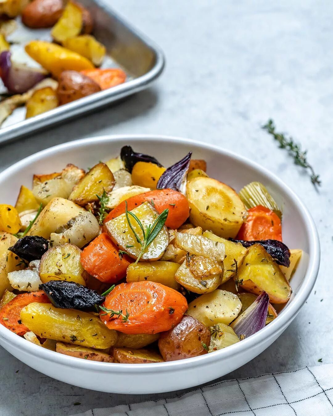 Потушить овощи рецепт с фото Eat Clean: Rosemary Roasted Root Vegetables! Recipe Clean food crush, Clean eati