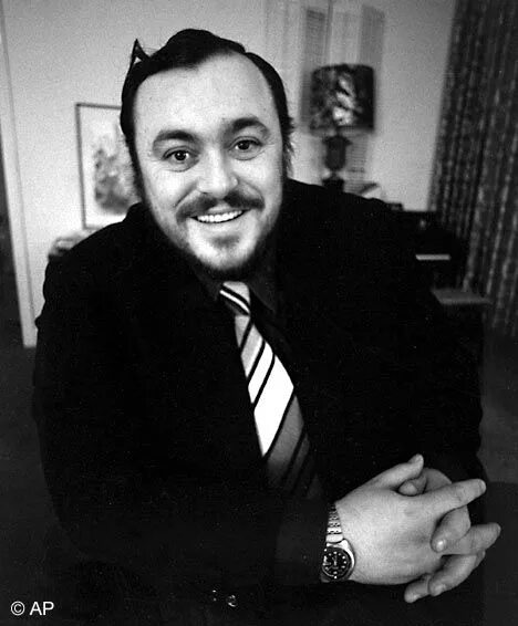 Поваротти площадь ленина 40 фото Luciano Pavarotti: The man with the honeyed voice who made opera a pop phenomeno