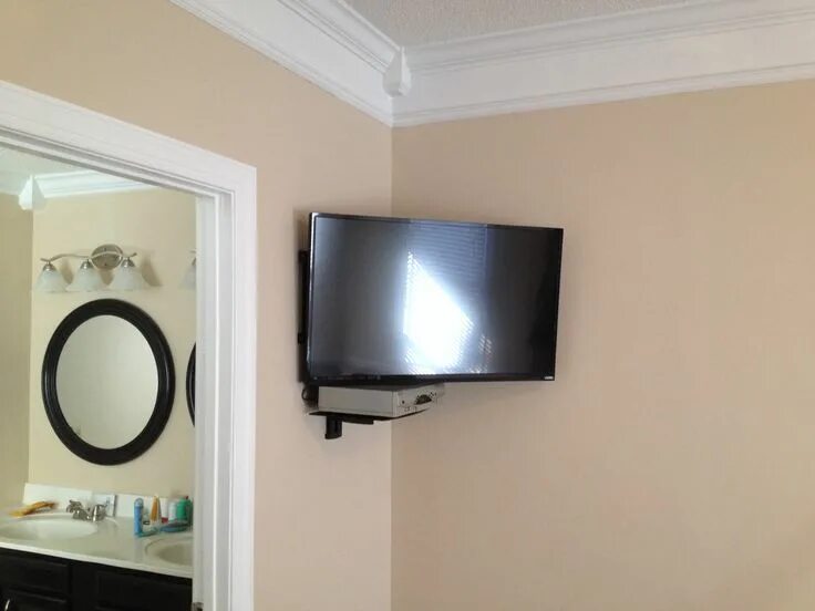 Повесить телевизор на стену фото Pin by TV Mount Charlotte on TV Wall Mounting Service Charlotte Fireplace TV Mou