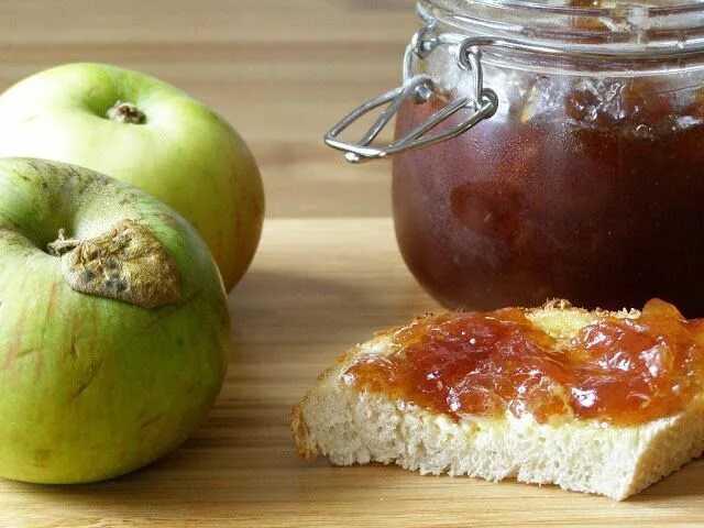 Повидло из яблок фото Apple Pie Jam Makes 1 good size jar of jam 2 cups chopped bramley apples - chop 