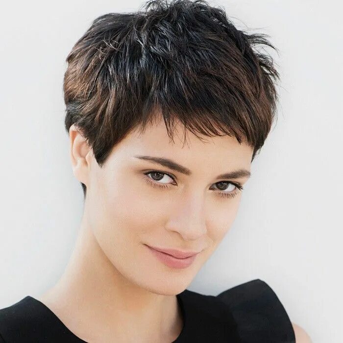 Повседневные короткие стрижки женские фото Short Hairstyles for Fine Hair 2020 â--1001 Ideas for Stunning Medium and Short 