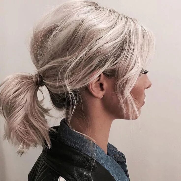 Повседневные прически Perfect short pony Tail hairstyle, Hair styles, Hair lengths