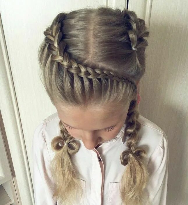 Повседневные прически для девочек в школу Pin by Jaqueline on Penteados Girl hair dos, Natural hair braids, Kids hairstyle