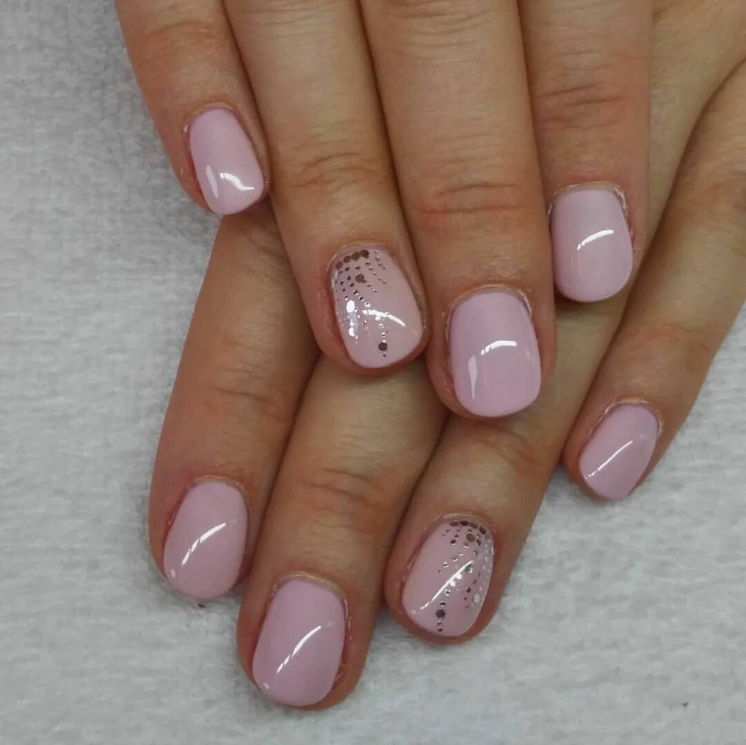 Повседневный маникюр на коротких #pastellpink #pinky #gellacstyle #gelpolish #naturalshape #naturalcolours #insta