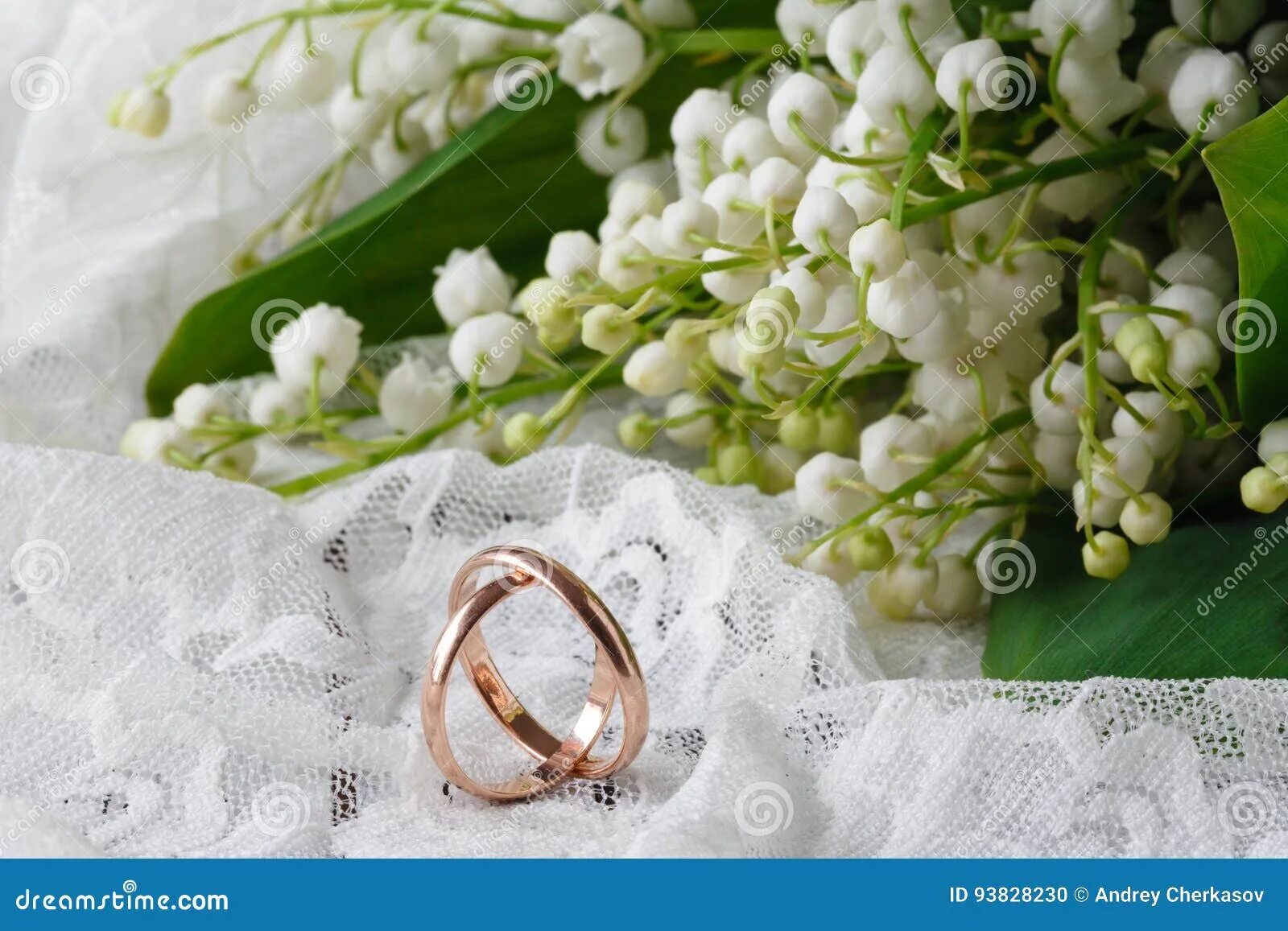 Поздравления с 13 годовщиной свадьбы красивые картинки Lily of the Valley on Vintage Background Stock Photo - Image of life, valley: 93