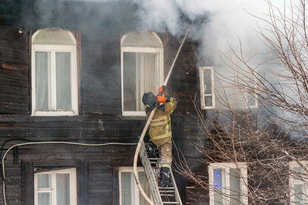 Пожар в сарапуле сегодня показать фото Пожар в Сарапуле ликвидирован. Безопасность