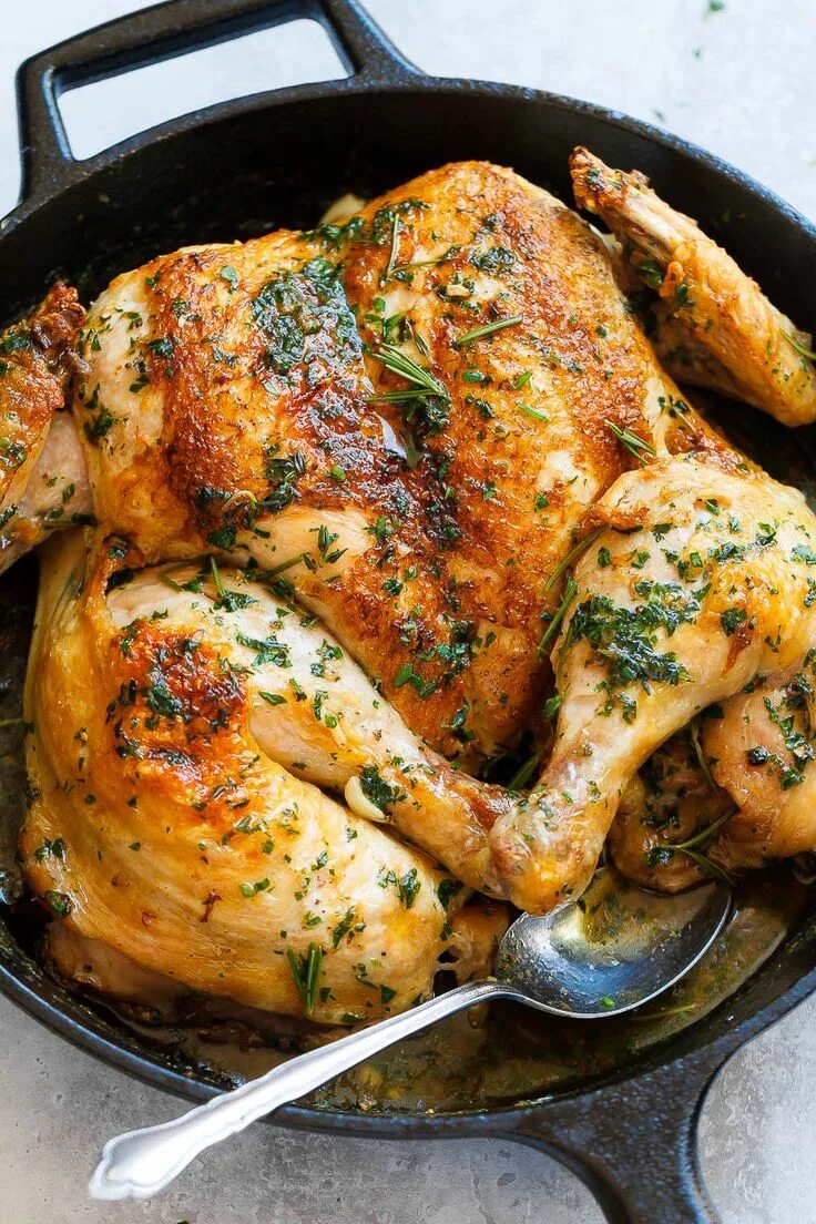 Пожарить курицу рецепты с фото Roasted Lemon Garlic Butter SpatchCock Chicken Recipe Roast chicken recipes, Spa