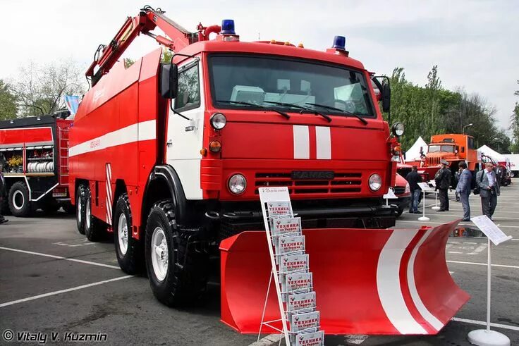 Пожарные автомобили фото Integrated Safety and Security Exhibition ISSE-2011 - Vitaly Kuzmin Police truck