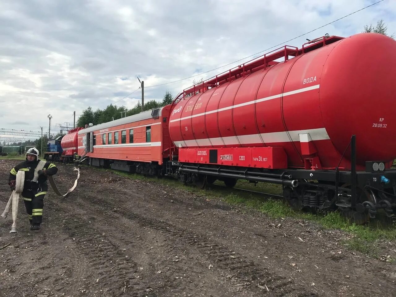 Пожарный поезд фото барнаул В Ленинградской области прошли пожарно-тактические учения (ВИДЕО) - Все новости 