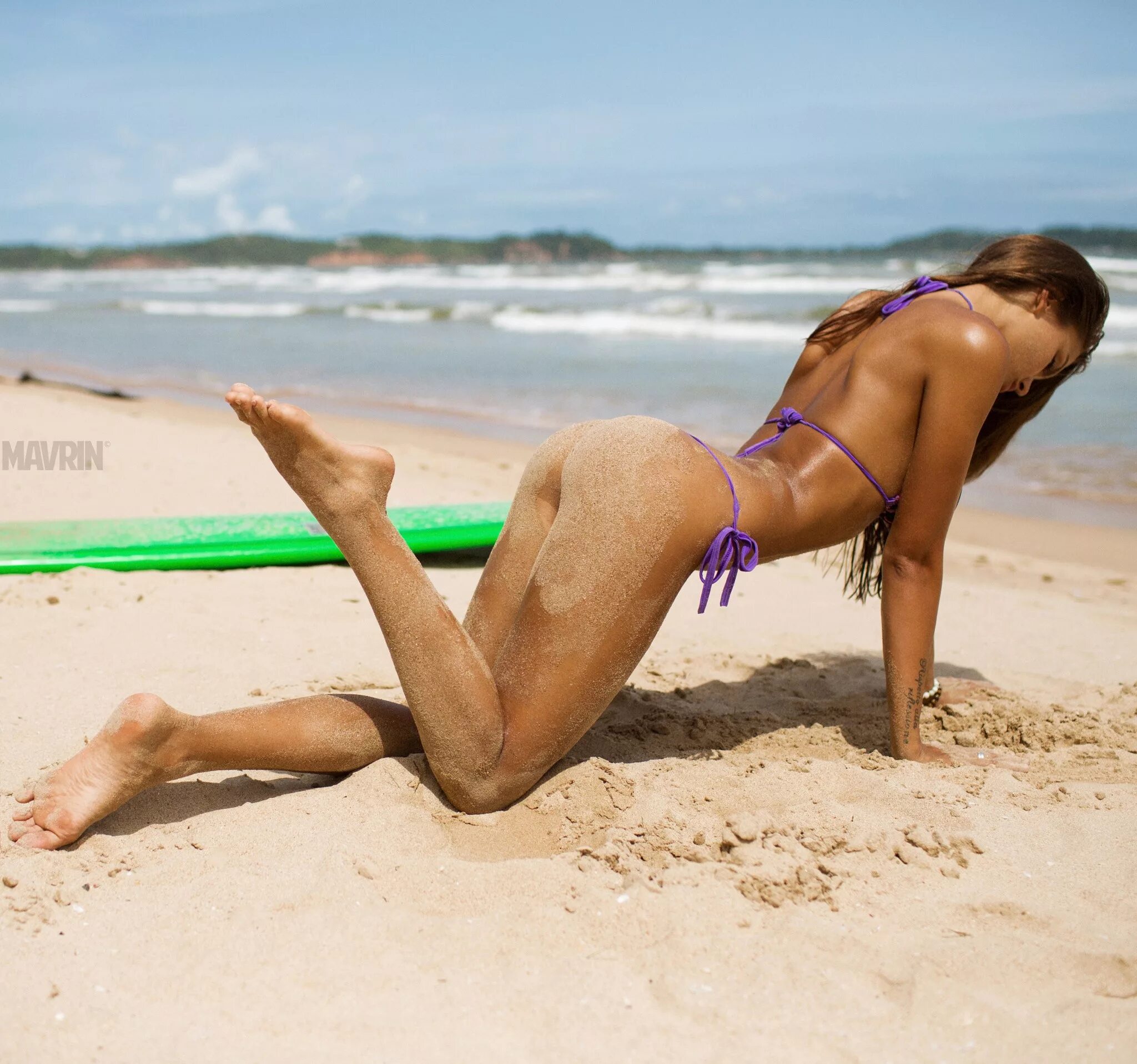 Позируют на пляже фото Fond d'écran : des sports, femmes, maquette, mer, le sable, plage, Planche de su