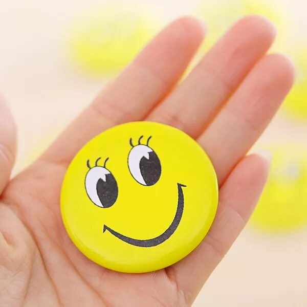 Позитивного настроения скачать картинки 10pcs Promotion smile round badge gifts Circle Tin Plate Plastic Back Pin Button