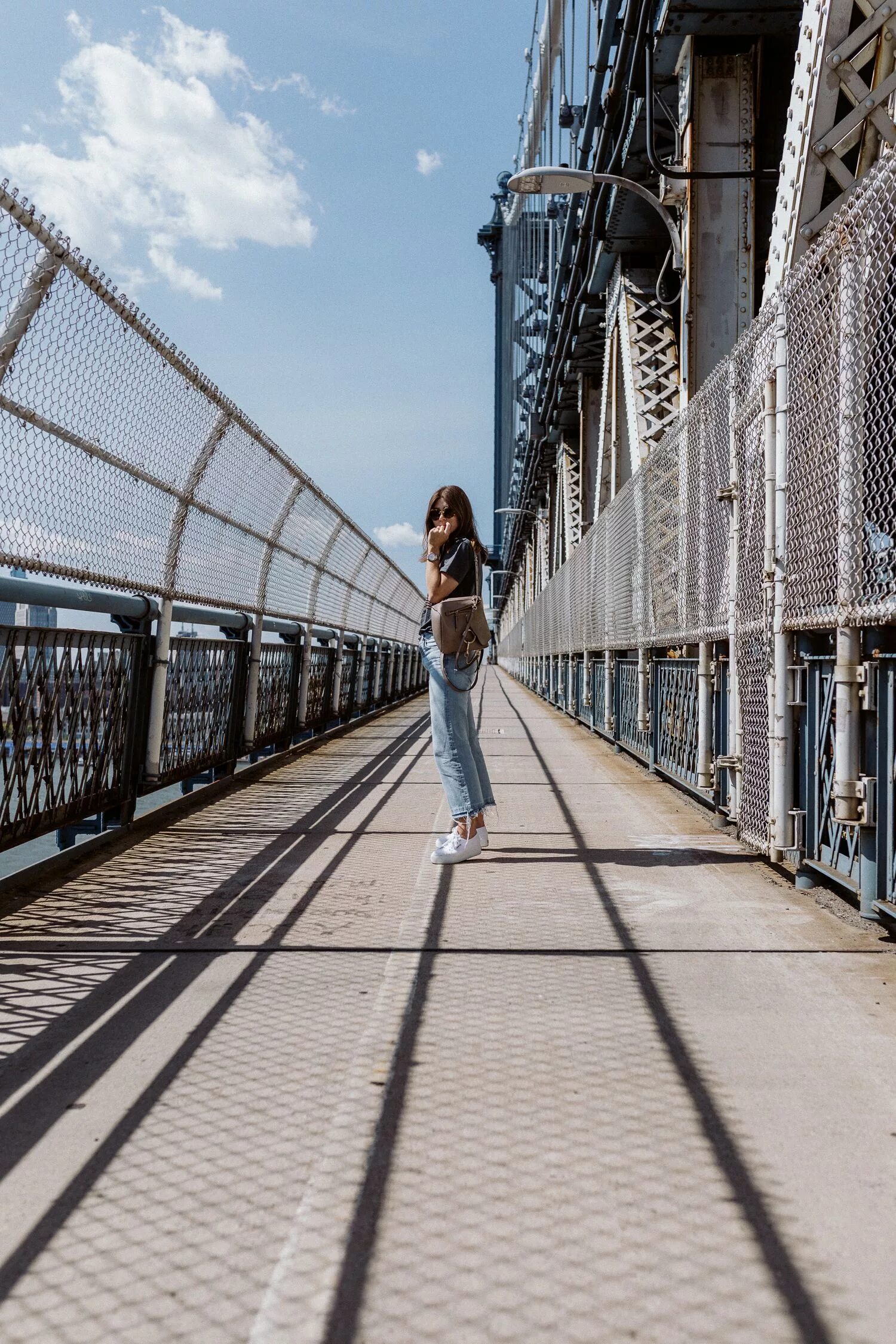 Позы для фото на мосту Manhattan Bridge Walk: great alternative to Brooklyn Bridge Bridge photography, 