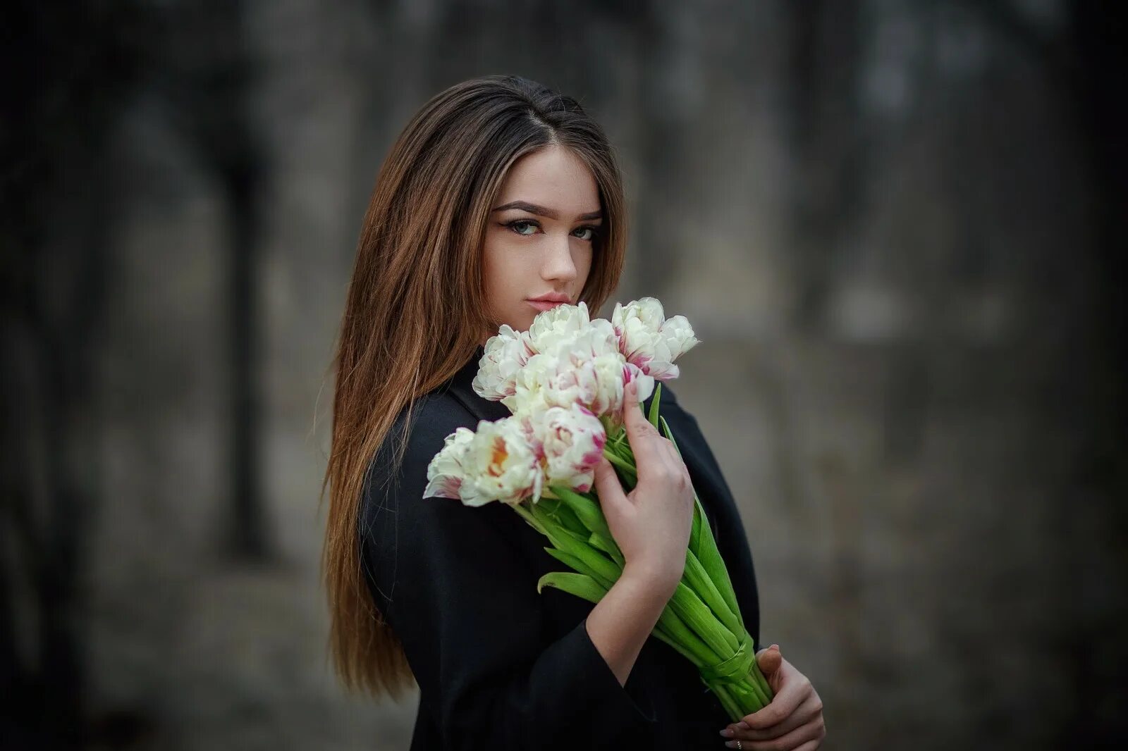 Позы для фото с букетом Wallpaper : women, depth of field, flowers, dress, spring, Person, romance, flow