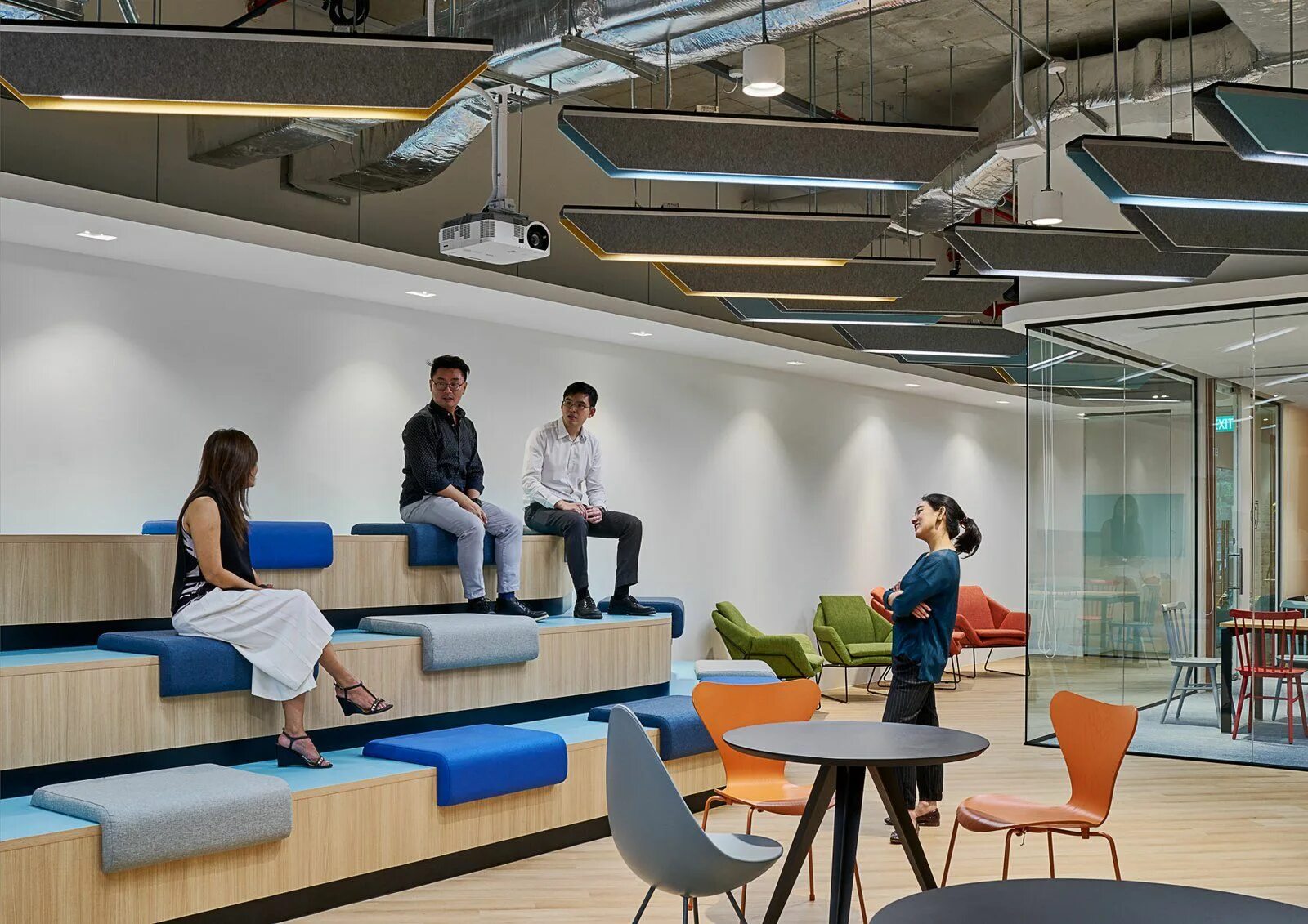 Практика современного дизайна Spacemob Ascent Coworking Offices - Singapore Office Snapshots Office inspiratio