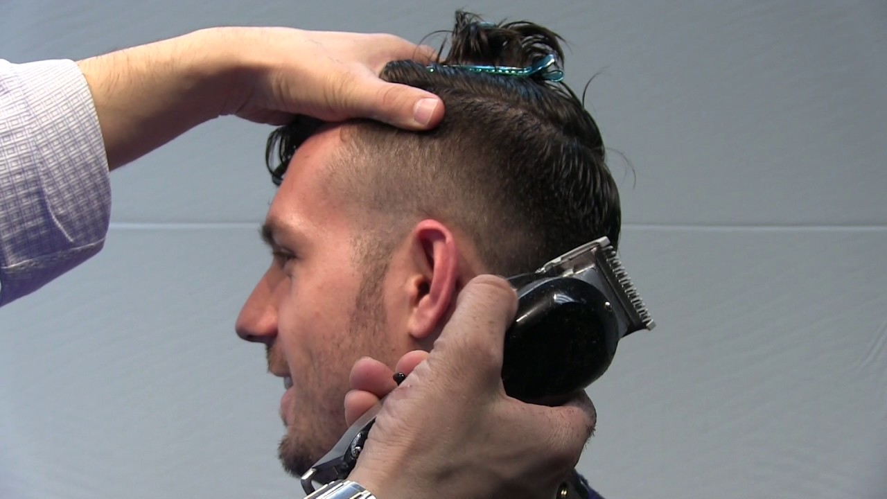 Правильная мужская стрижка видео Men's Haircut: How to Do a Fade With a Long Top - YouTube