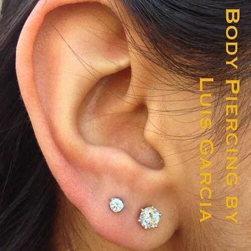 Правильно проколотые уши фото Fresh second earlobe piercing with Anatometal 3mm prong set CZ (at NoKaOi Tiki T