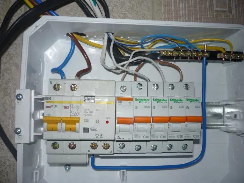Правильное подключение щитка новый щиток - крупный план - Менял проводку в квартире (Частично) - Karim084 - У