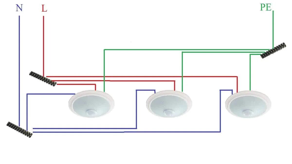 Правильное подключение точечных светильников 3 прожектора со встроенными датчиками движения: подключение на одну линию
