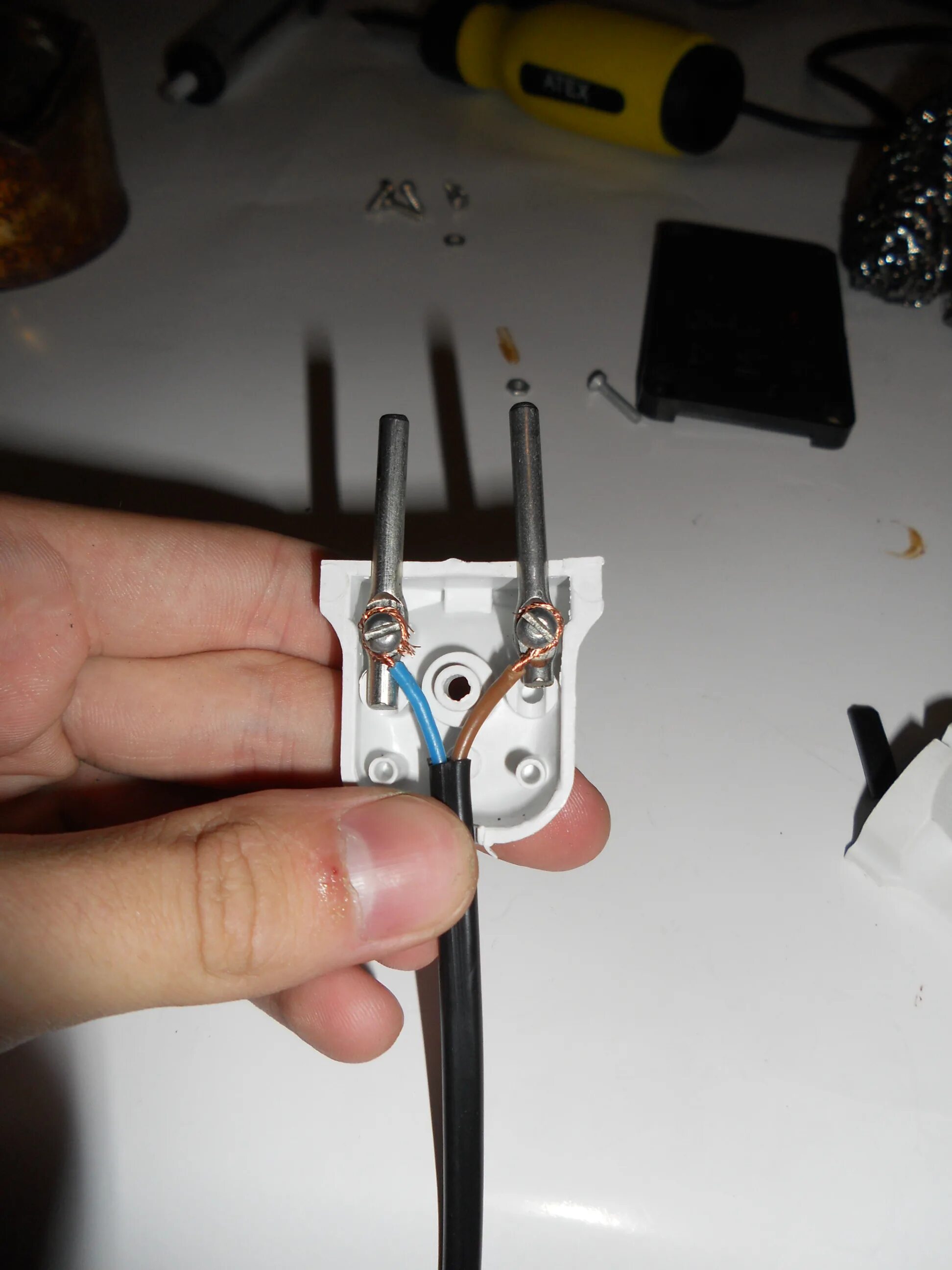 Правильное подключение вилки Как поменять вилку на проводе: найдено 83 изображений