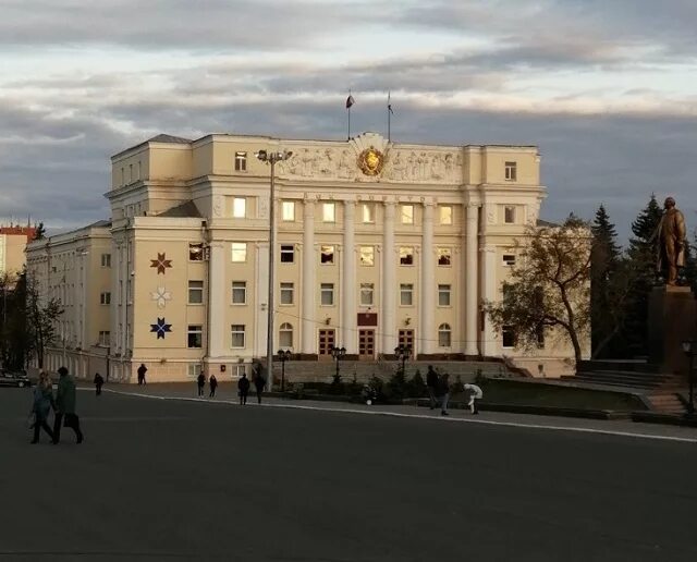 Правительство республики мордовия фото Государственное Собрание Республики Мордовия отметило 27-летие со дня образовани