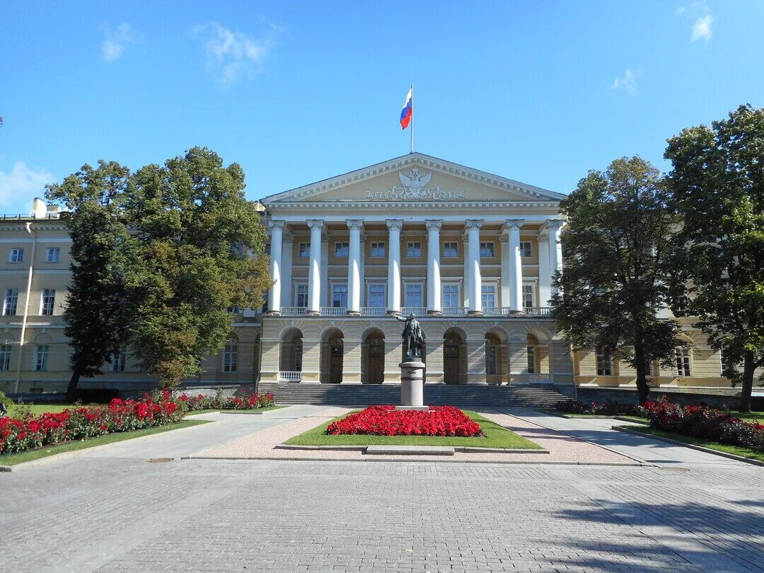 Правительство санкт петербурга смольный пр 1 фото Здание смольного фото YugNash.ru