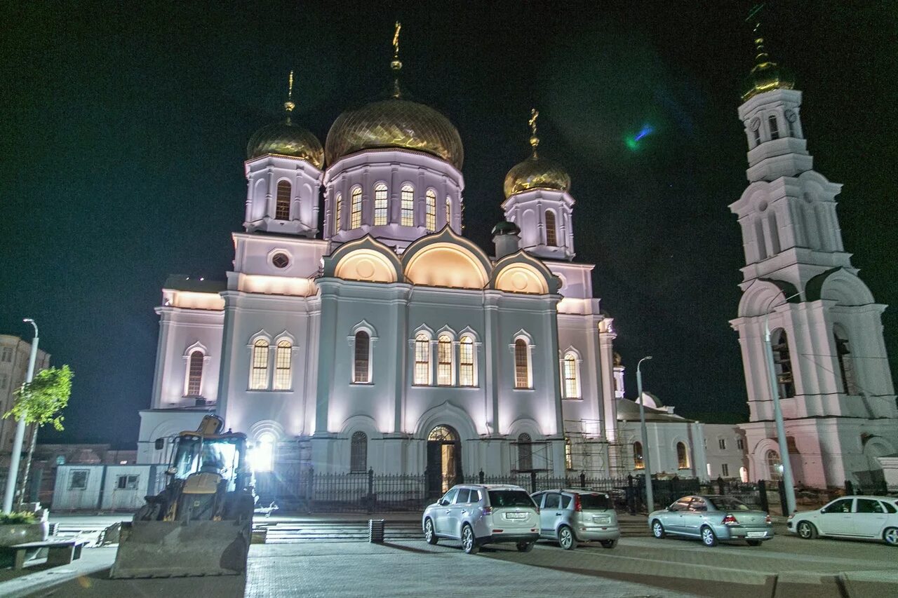 Православные храмы ростов на дону фото На кафедральном соборе в Ростове включили подсветку