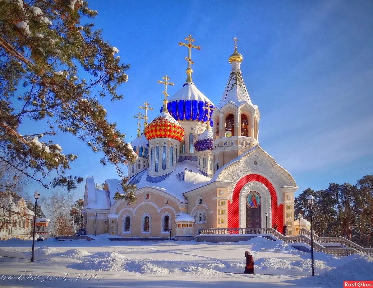 Православный храм фото Фото: Храм Святого Преподобного князя Игоря Черниговского. Фотограф Андрей Ломак