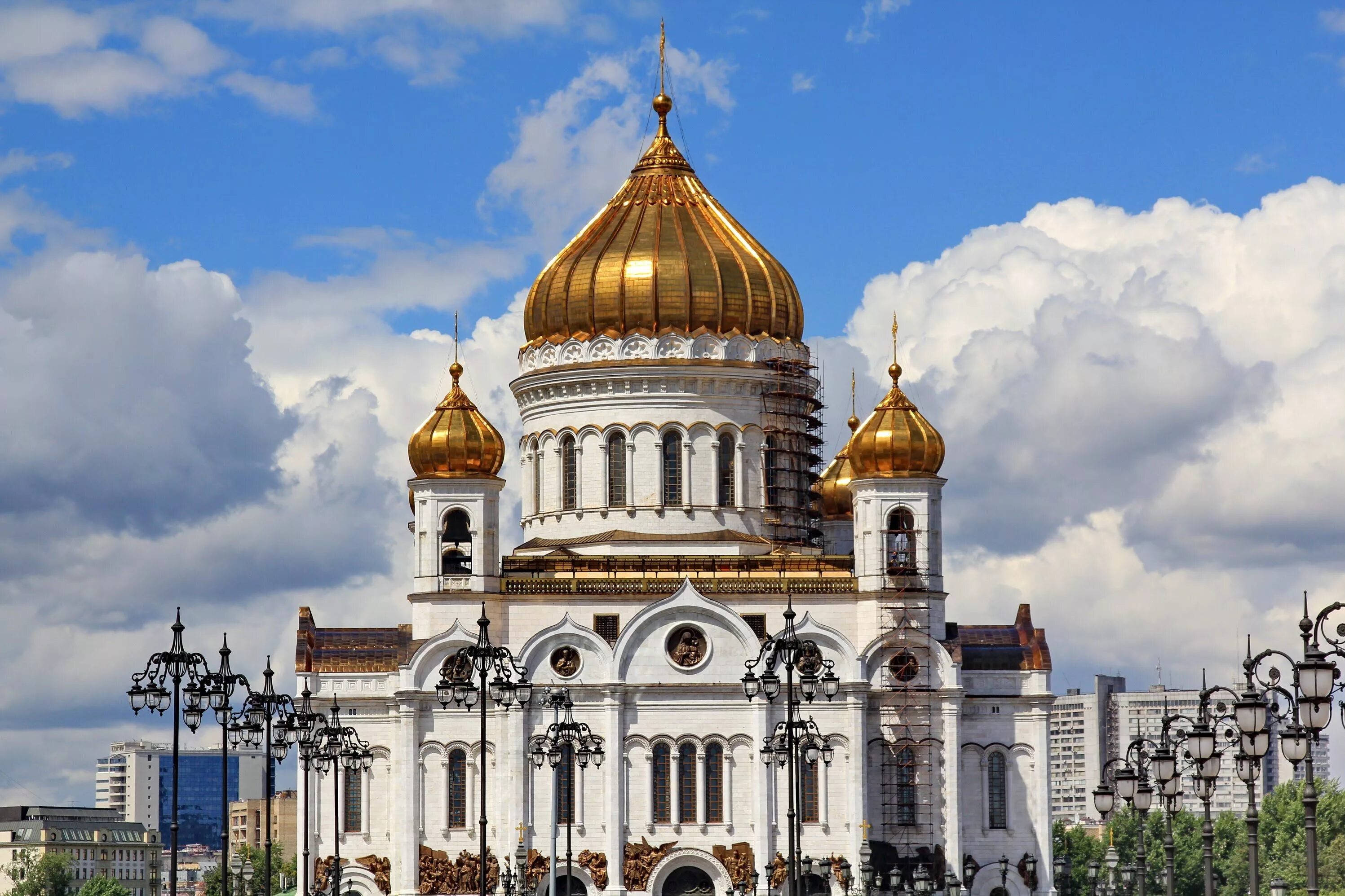 Православный храм фото Русское воинство на фасаде Храма Христа Спасителя - смотреть видео онлайн от "AL