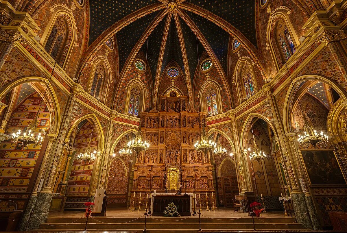 Православный храм внутри фото Файл:Iglesia de San Pedro, Teruel, España, 2014-01-10, DD 11-12 HDR.JPG - Wikipe