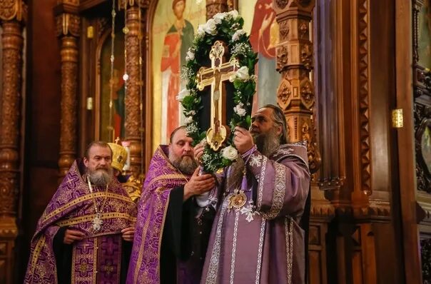 Православный праздник сегодня фото МИТРОПОЛИТ ГЕОРГИЙ ВОЗГЛАВИЛ ВСЕНОЩНОЕ БДЕНИЕ В АЛЕКСАНДРО-НЕВСКОМ КАФЕДРАЛЬНОМ 