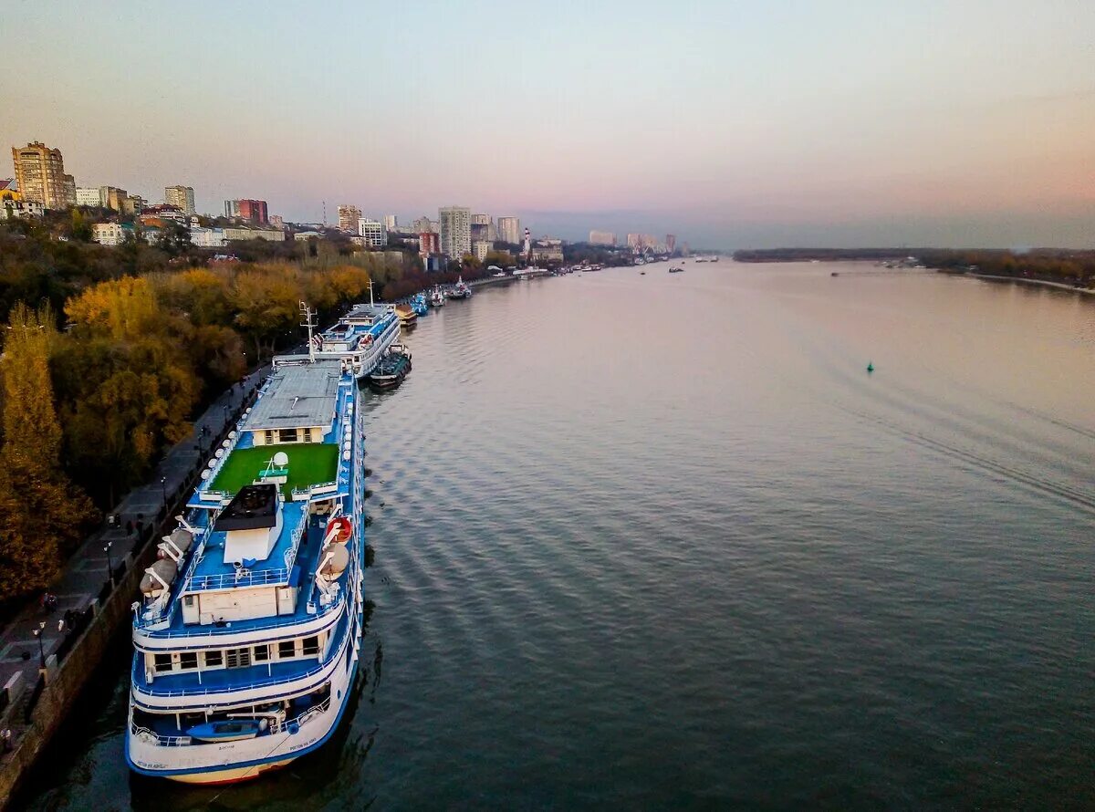 Правый берег дона фото Ворошиловский мост в Ростове-на-Дону. Поднимаемся наверх, чтобы увидеть красивый