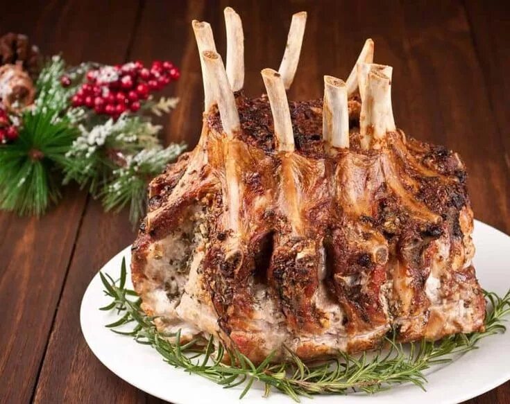 Праздничные мясные блюда фото Garlic-Herb Crusted Crown Roast of Pork Recipe Crown roast of pork, Crown pork r