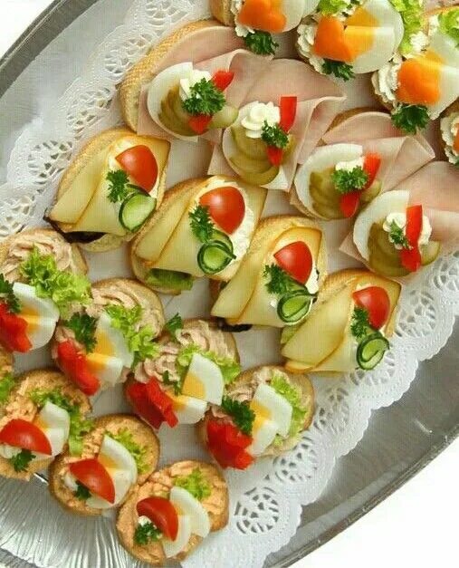 Праздничные закуски фото Different in 2020 Appetizer recipes, Food platters, Appetizers for party