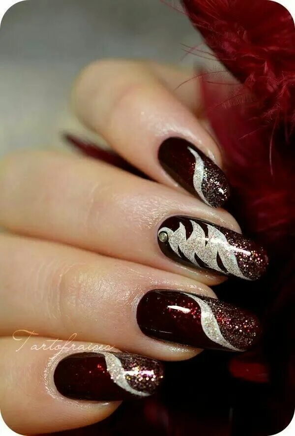 Праздничный дизайн ногтей фото Festive nail art Christmas nail art, Christmas nails, Nail designs