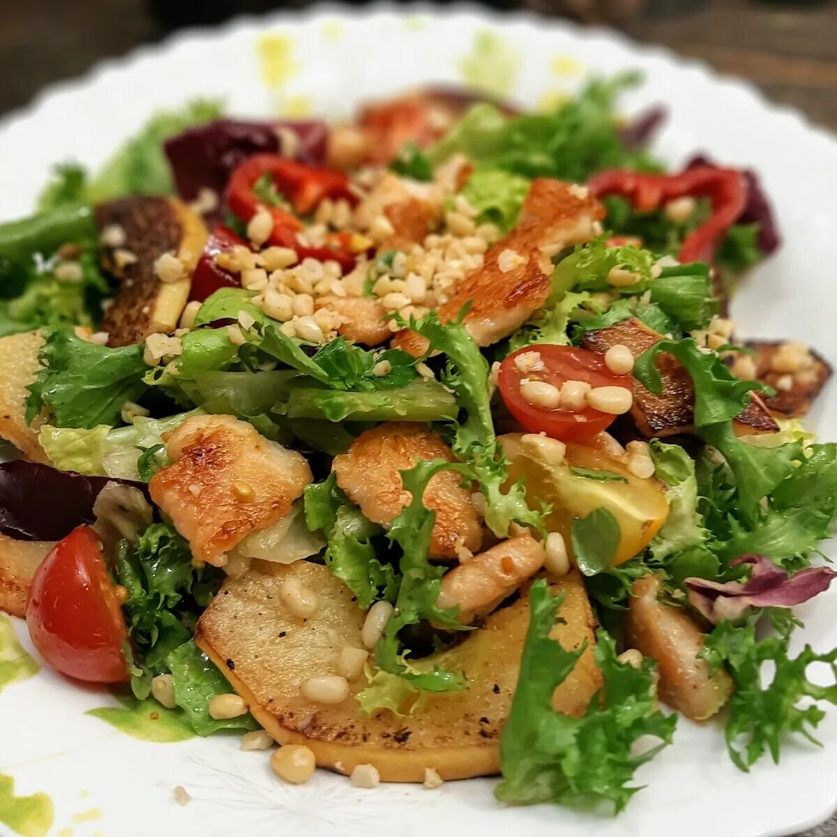 Праздничный салат с мясом с фото Салат с айвой и кедровыми орешками "Для тебя" Авторские рецепты. 50 оттенков вку