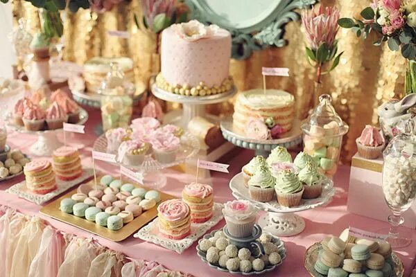 Праздничный сладкий стол фото 12 Best Wedding Dessert Bars Wedding dessert table, Wedding desserts, Dessert ba