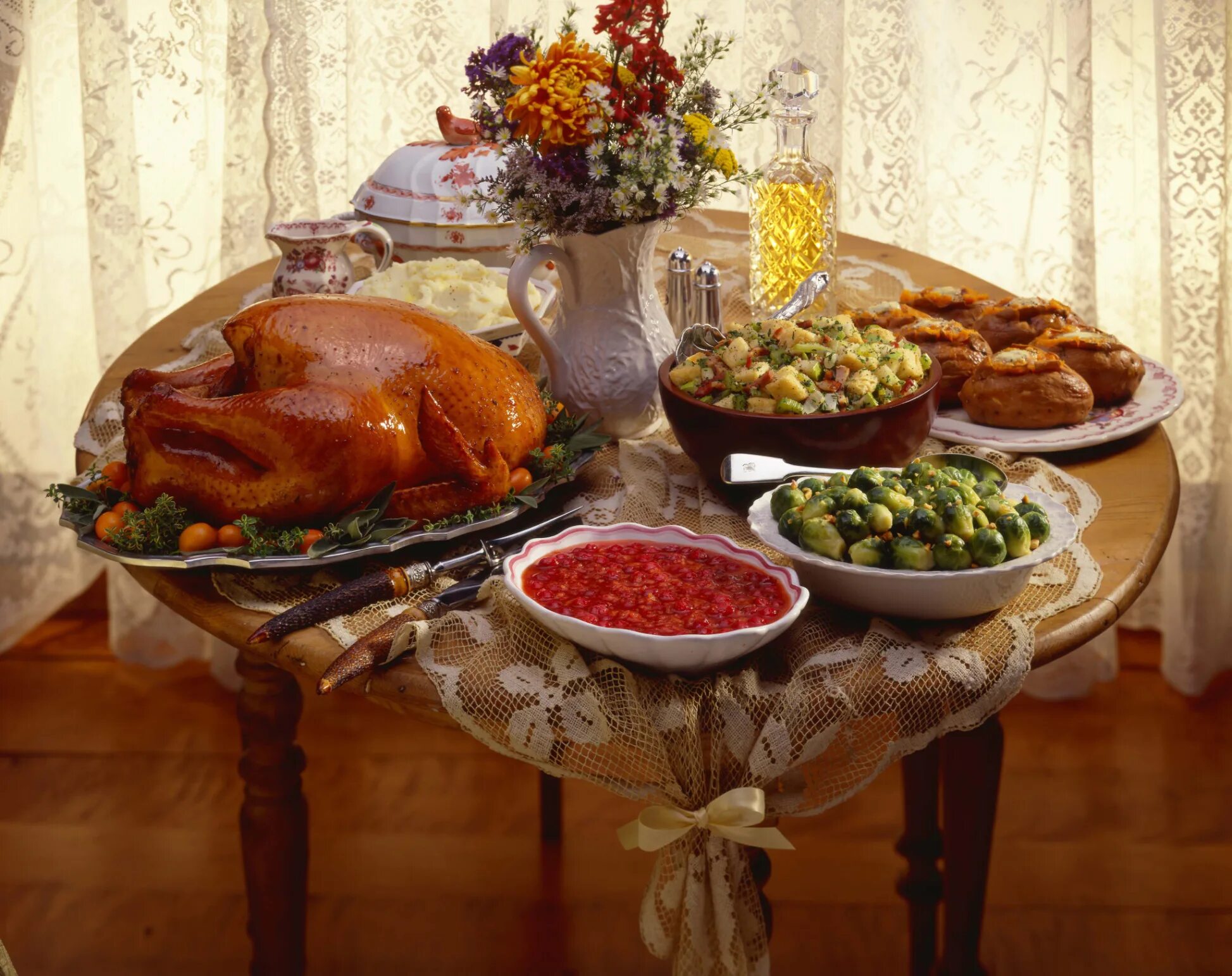 Праздничный стол фото с блюдами дома Wesley Chapel Toyota - How to Plan a Delicious Thanksgiving Dinner