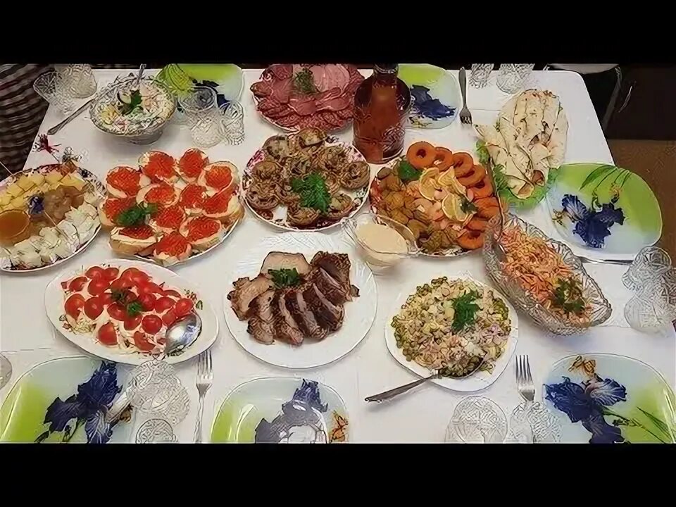 Праздничный стол недорого и вкусно фото Как накрыть праздничный стол #2 Еда заранее, Еда, Питание рецепты